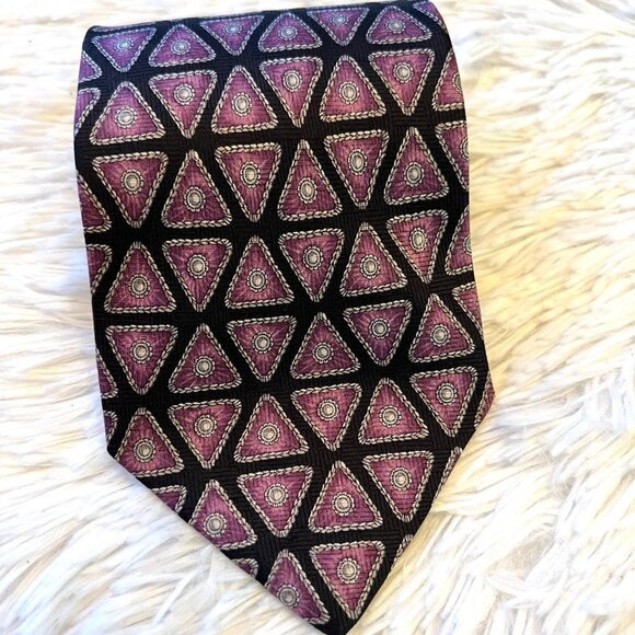 Valentino Cravatte‎ Black and Purple Modern Tesselation Triangles 100% Silk Tie - Picture 2 of 5